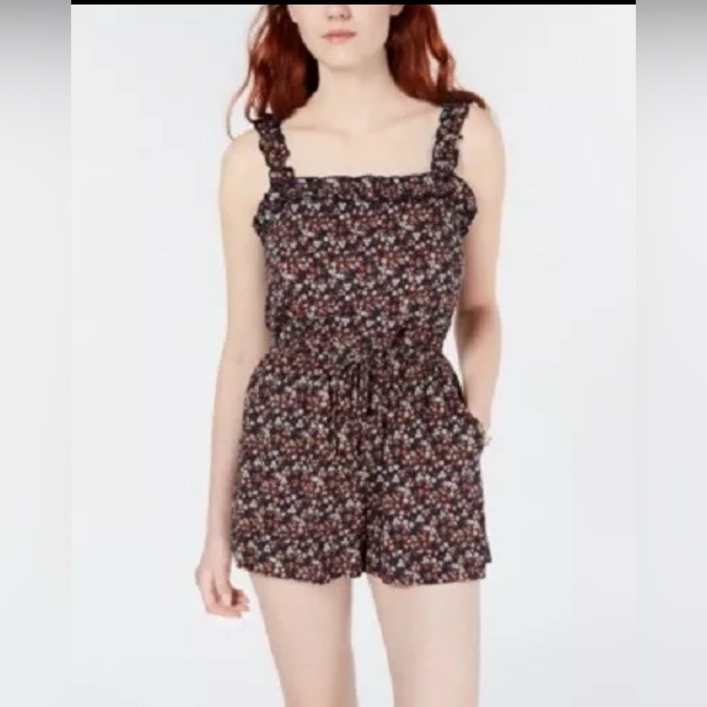 NWOT Bepop Floral Romper - Size Large